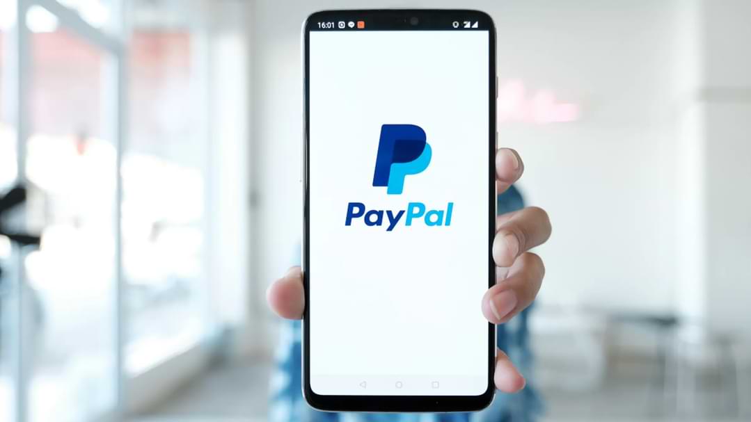 Smartphone paypal app